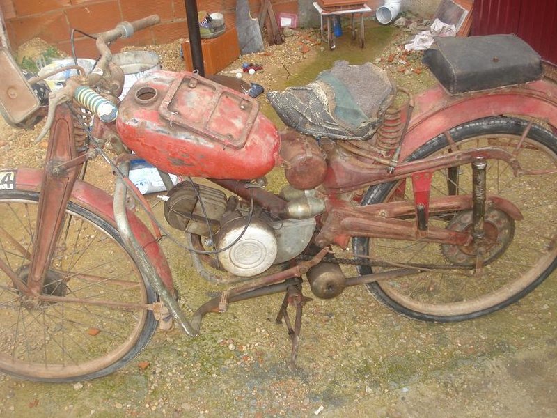 Guzzi 65 ital antes.JPG