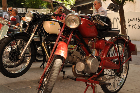 motoguzzi-04.jpg