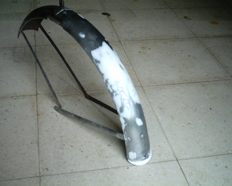 Guardabarros enmasillado 2.jpg